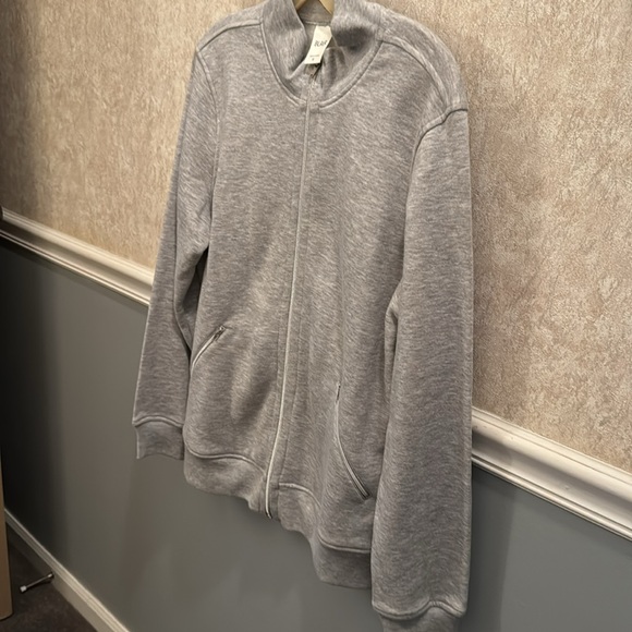 NWOT Size M  Gray Zip-Up Jacket - Picture 5 of 8